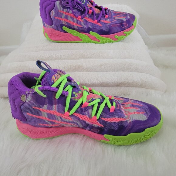 The product is a pair of PUMA MB.03 Toxic sneakers in size 5.5 UK (used) - Picture 5 of 7